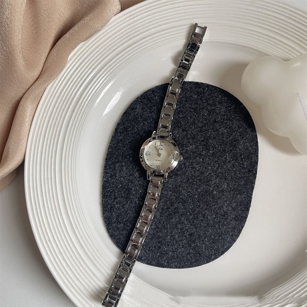 Fashionable Exquisite Golden W - Smartwatch Vintage Watches For Women review and price